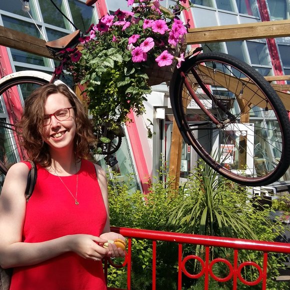 Meet your Posher, Marlo - Picture 1 of 1